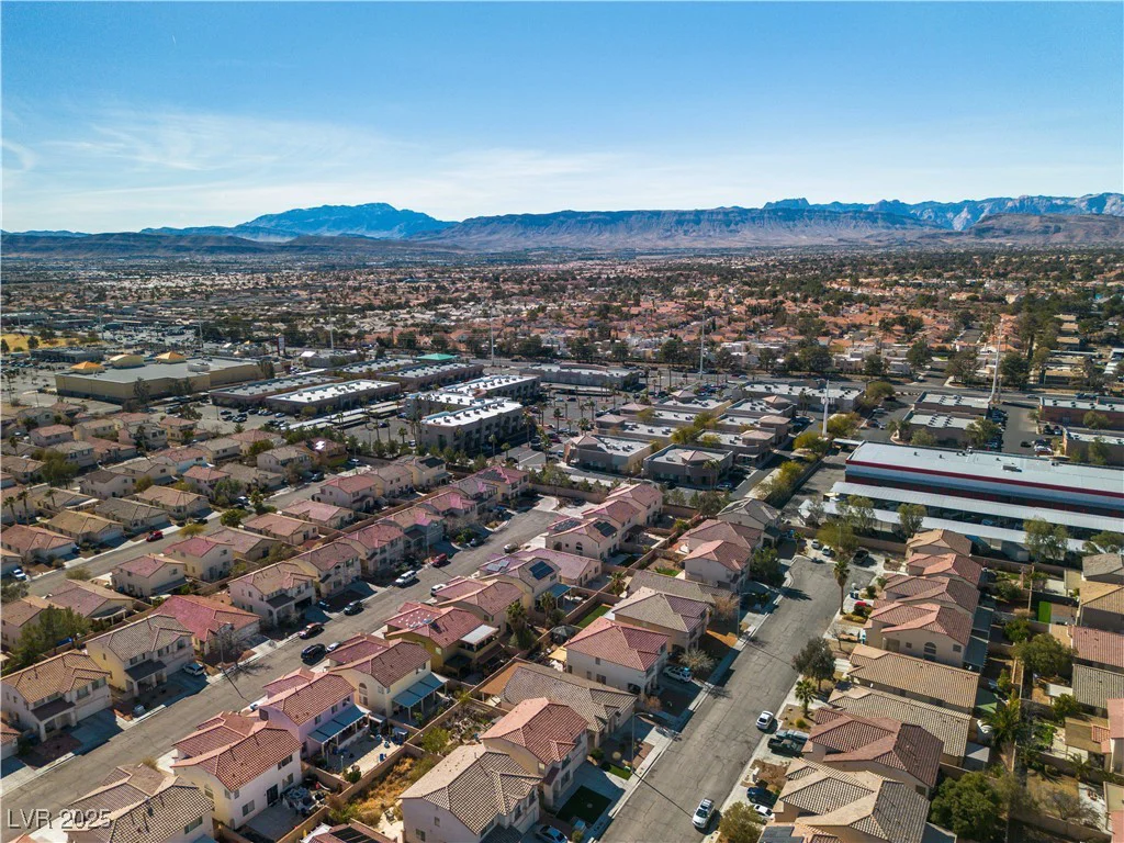 8453 Garnet Peak, Las Vegas, NV 89117