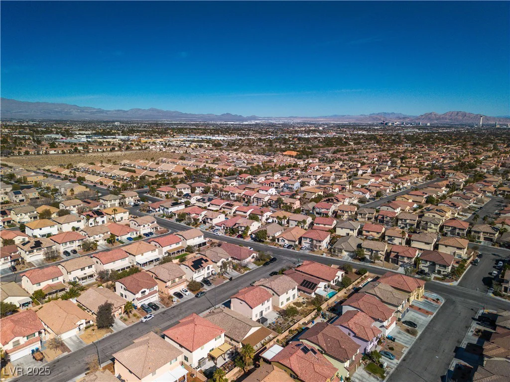 8453 Garnet Peak, Las Vegas, NV 89117