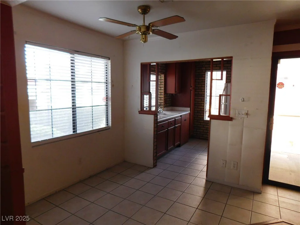 4855 Torrey Pines, Las Vegas, NV 89103