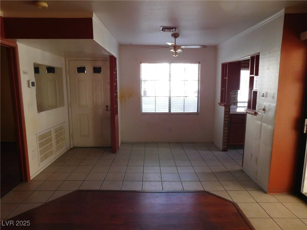 4855 Torrey Pines, Las Vegas, NV 89103
