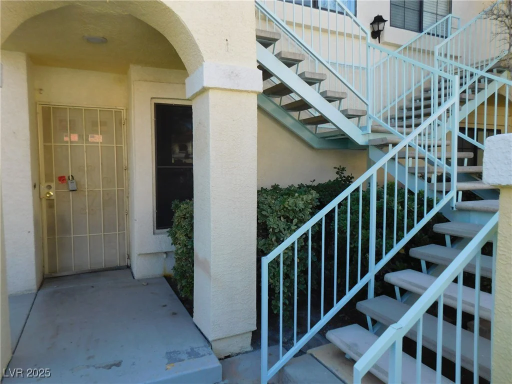 4855 Torrey Pines, Las Vegas, NV 89103