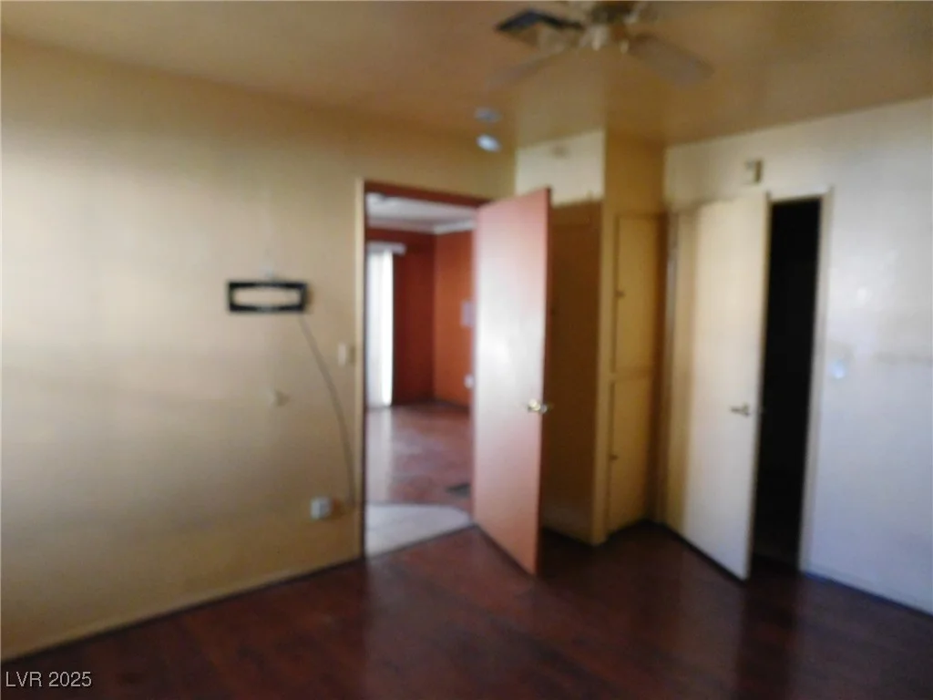 4855 Torrey Pines, Las Vegas, NV 89103