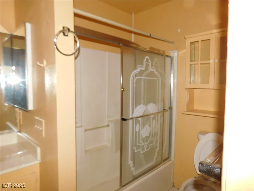 4855 Torrey Pines, Las Vegas, NV 89103