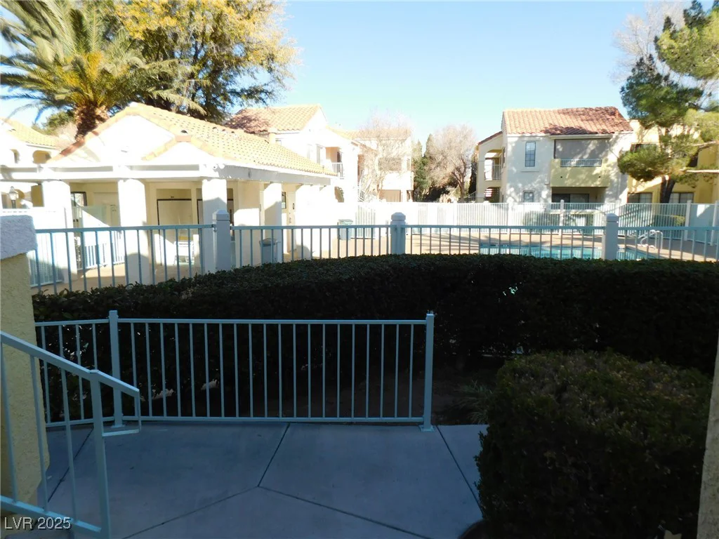 4855 Torrey Pines, Las Vegas, NV 89103
