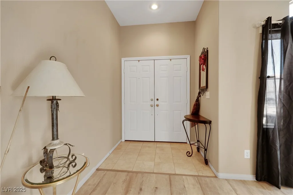 8427 Green Mesa, Las Vegas, NV 89147