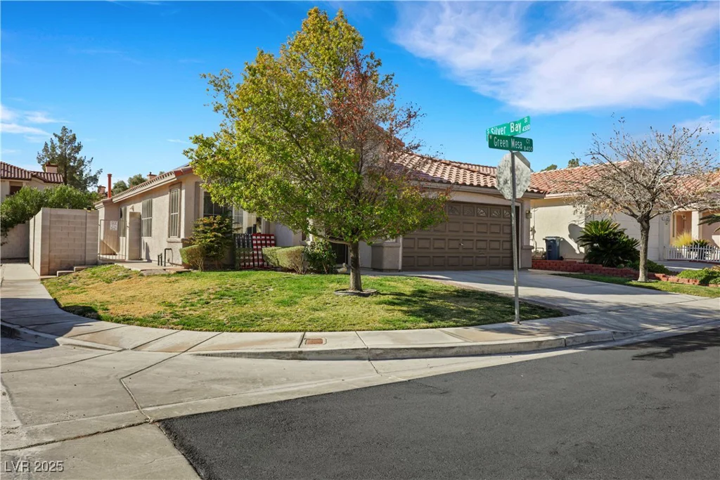 8427 Green Mesa, Las Vegas, NV 89147