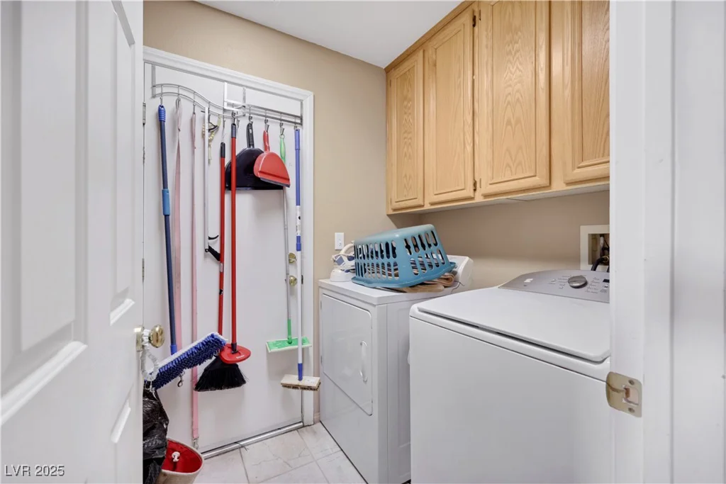 8427 Green Mesa, Las Vegas, NV 89147