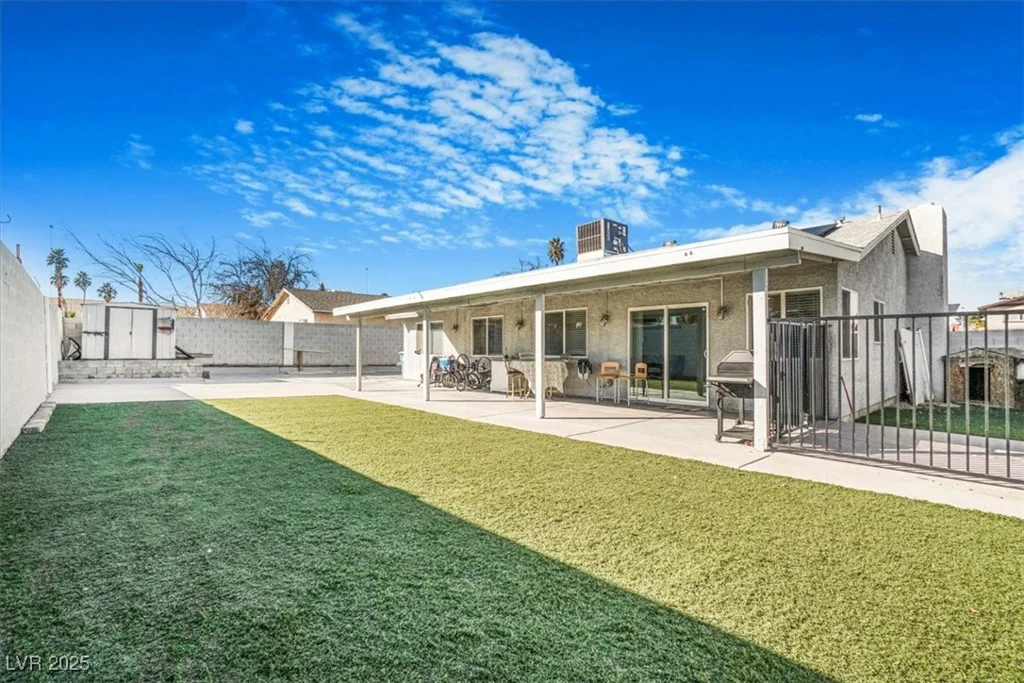 4303 Viking, Las Vegas, NV 89121