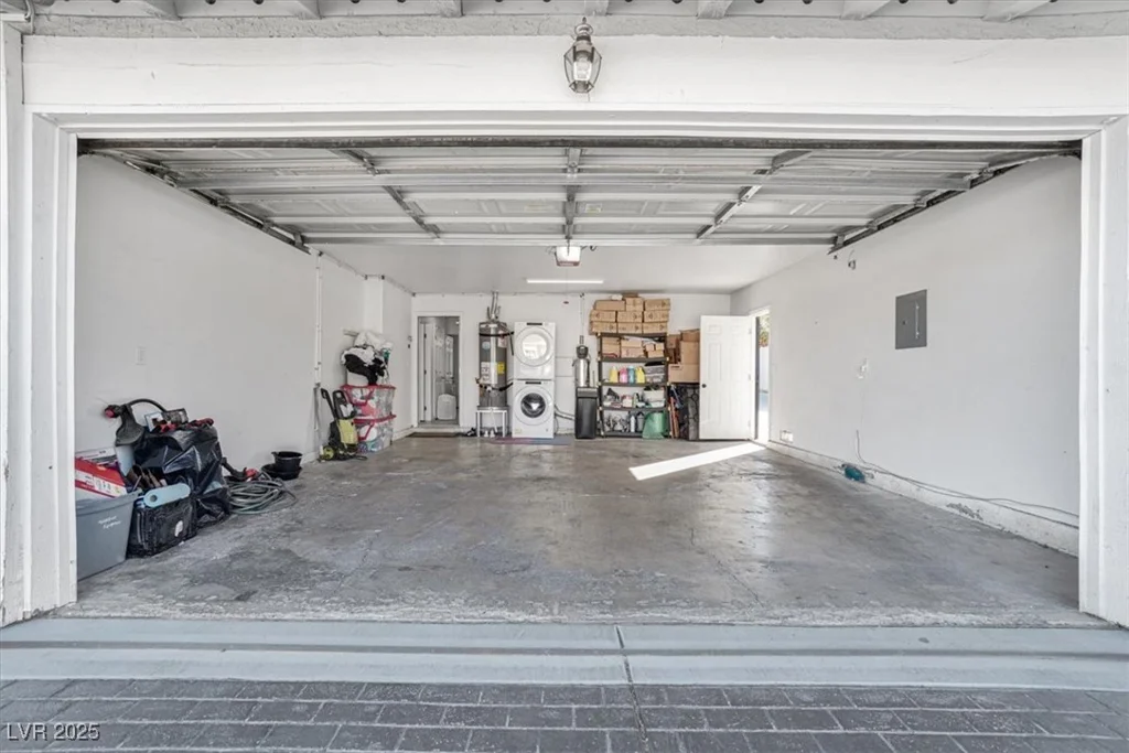 4303 Viking, Las Vegas, NV 89121
