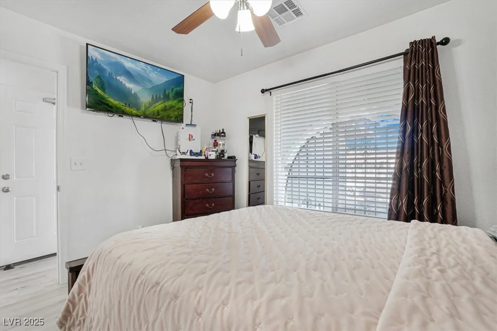 4303 Viking, Las Vegas, NV 89121