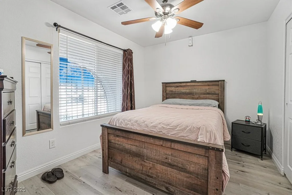 4303 Viking, Las Vegas, NV 89121