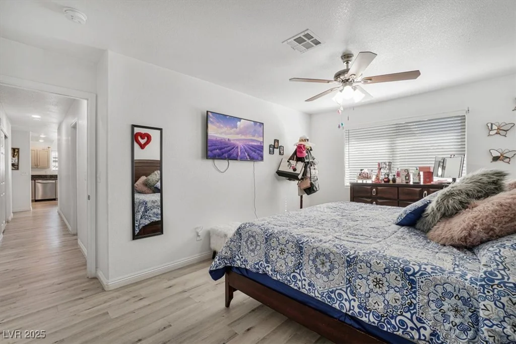 4303 Viking, Las Vegas, NV 89121