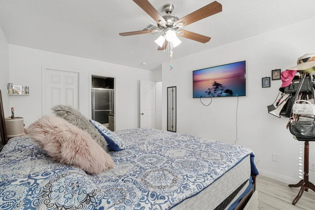4303 Viking, Las Vegas, NV 89121