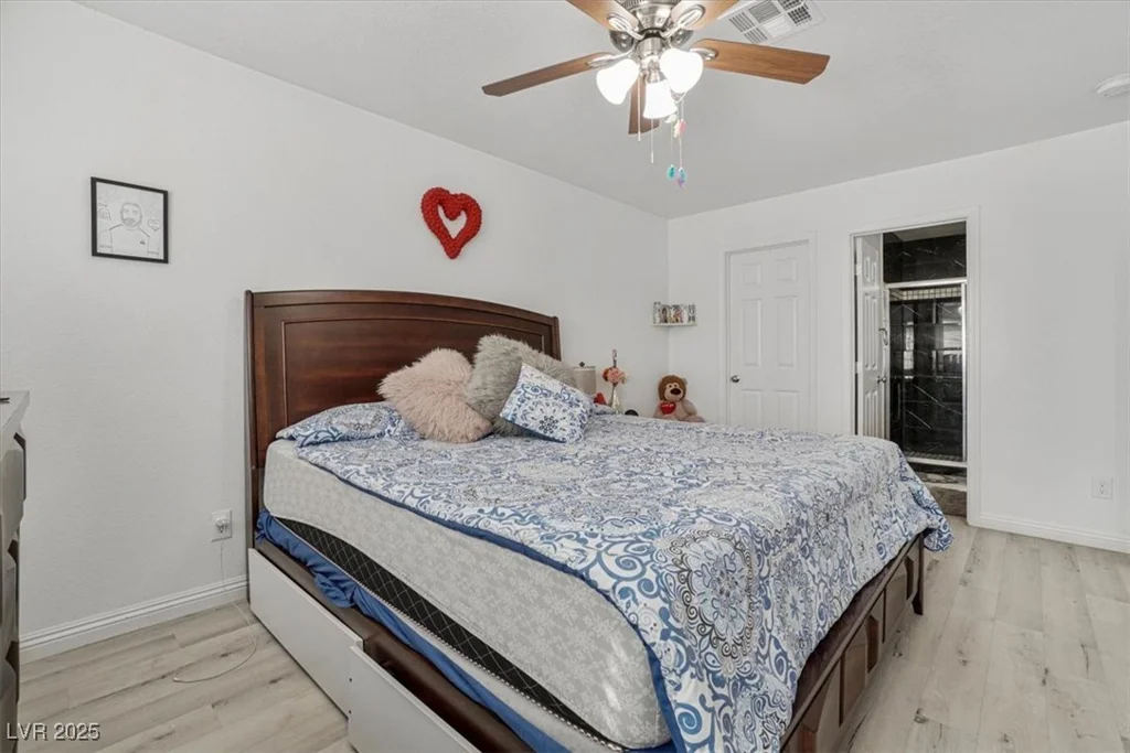4303 Viking, Las Vegas, NV 89121