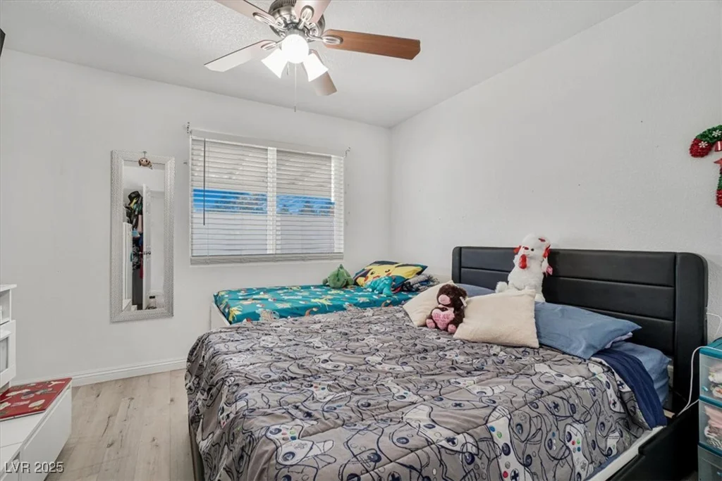 4303 Viking, Las Vegas, NV 89121
