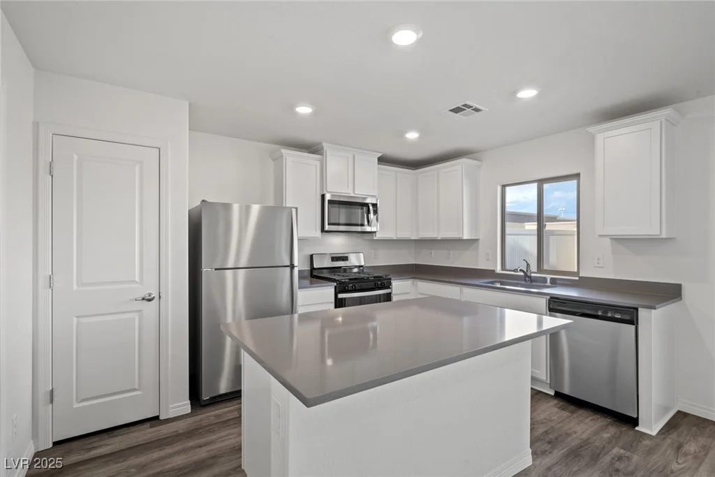 4211 Gold Desert, North Las Vegas, NV 89032