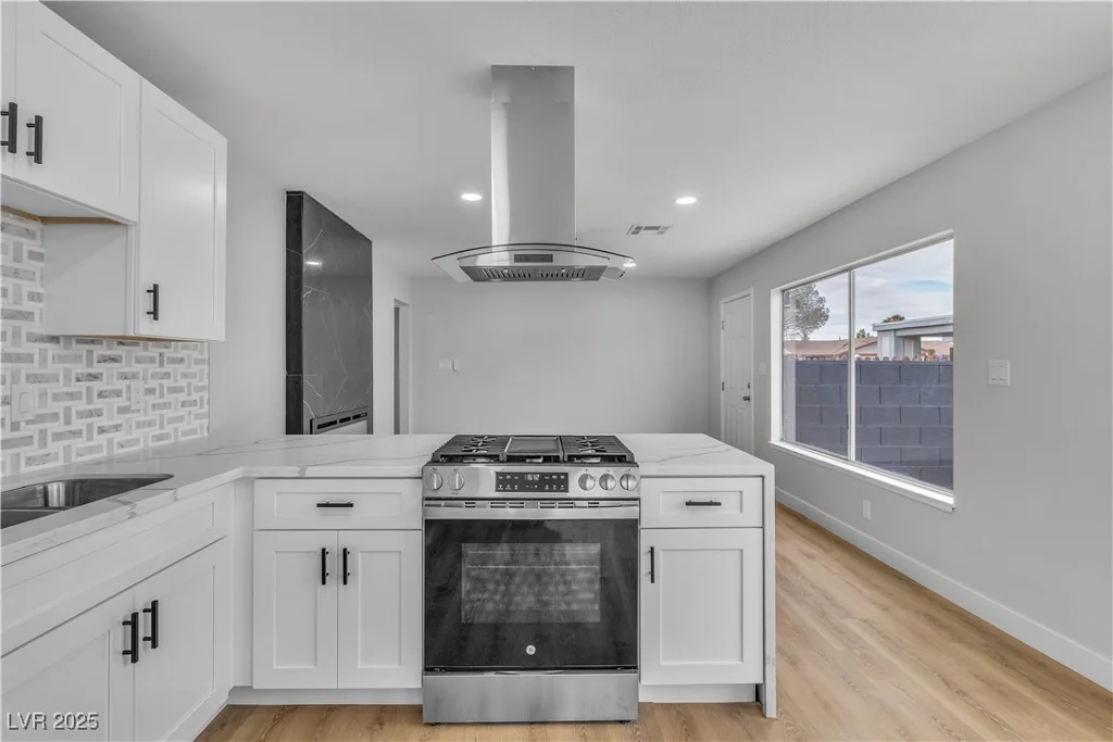 4769 Via Renaldo, Las Vegas, NV 89103