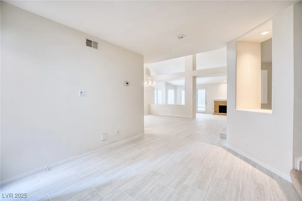 5101 Breakers, Las Vegas, NV 89113