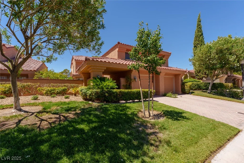 5101 Breakers, Las Vegas, NV 89113