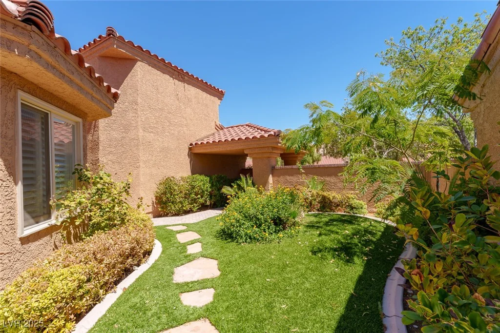 5101 Breakers, Las Vegas, NV 89113