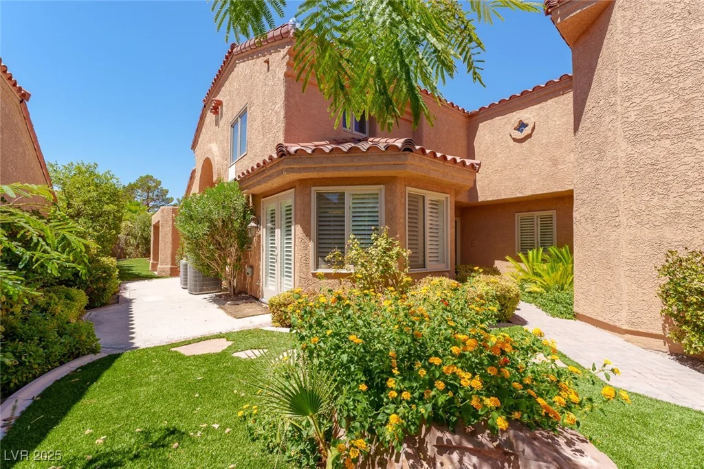 5101 Breakers, Las Vegas, NV 89113