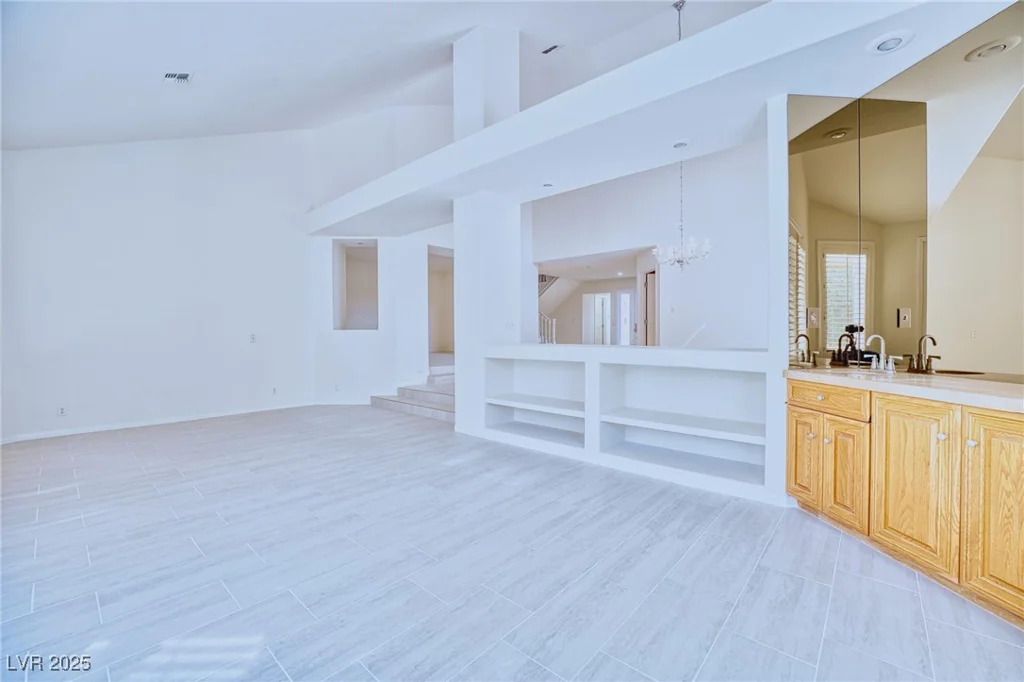 5101 Breakers, Las Vegas, NV 89113