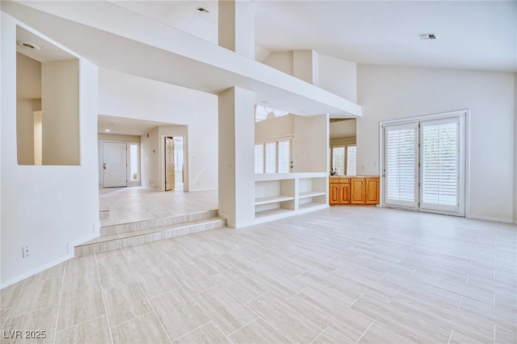 5101 Breakers, Las Vegas, NV 89113
