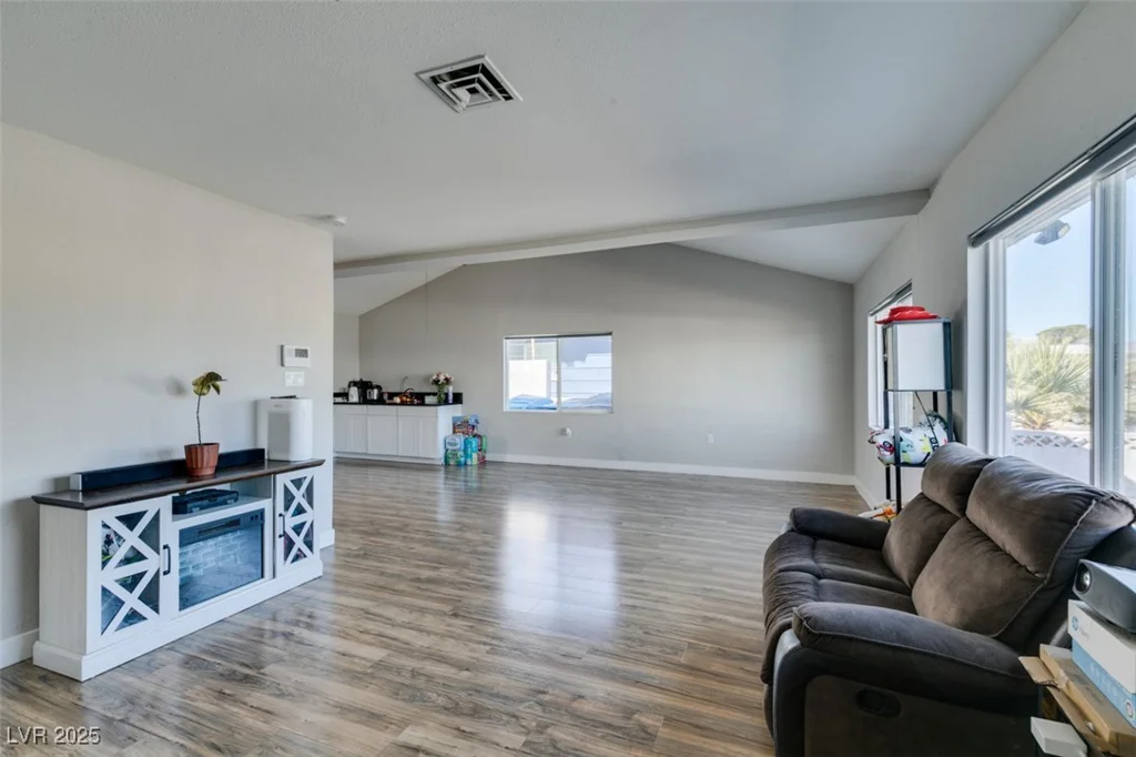 4505 Providence, Las Vegas, NV 89107