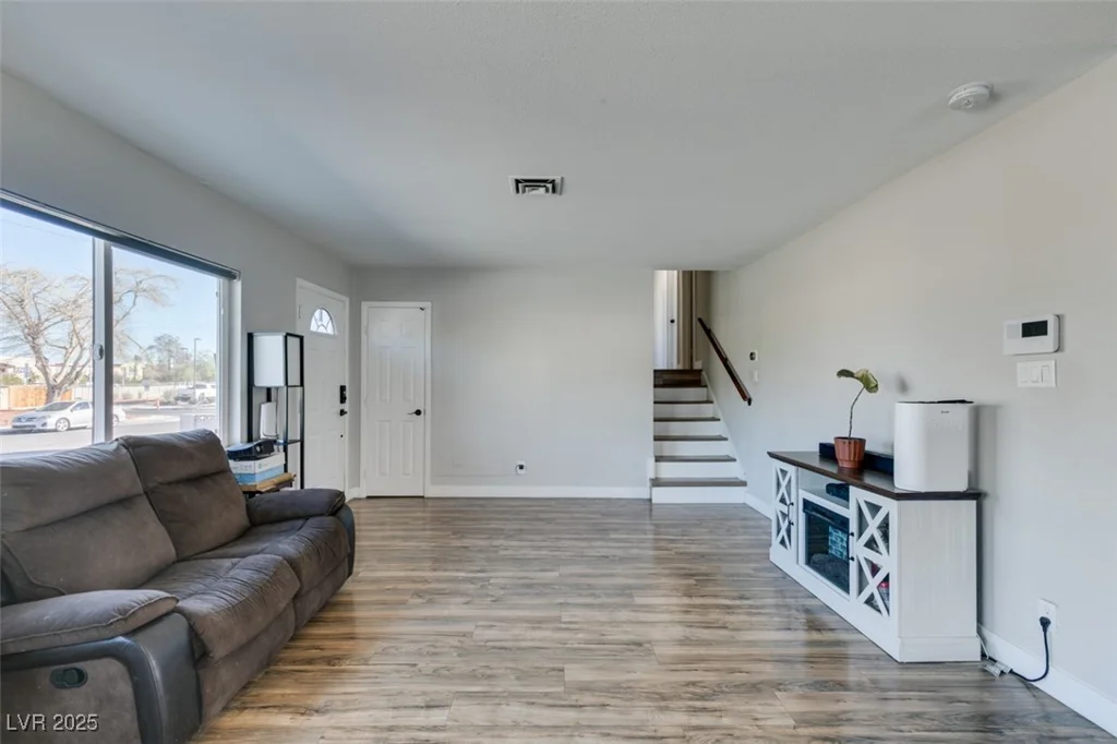 4505 Providence, Las Vegas, NV 89107