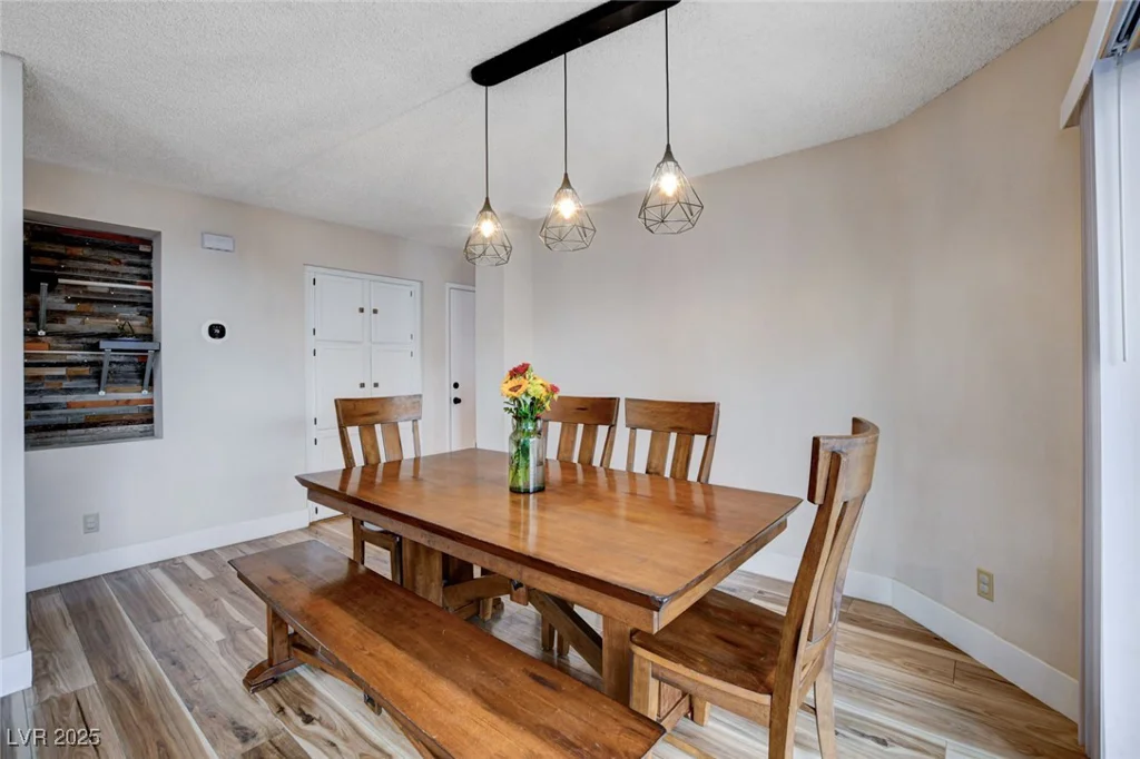 2504 Cove, Las Vegas, NV 89128