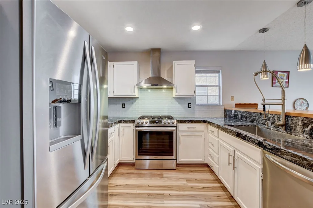 2504 Cove, Las Vegas, NV 89128