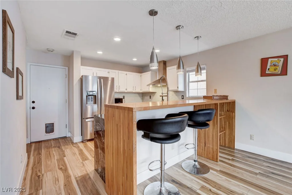 2504 Cove, Las Vegas, NV 89128