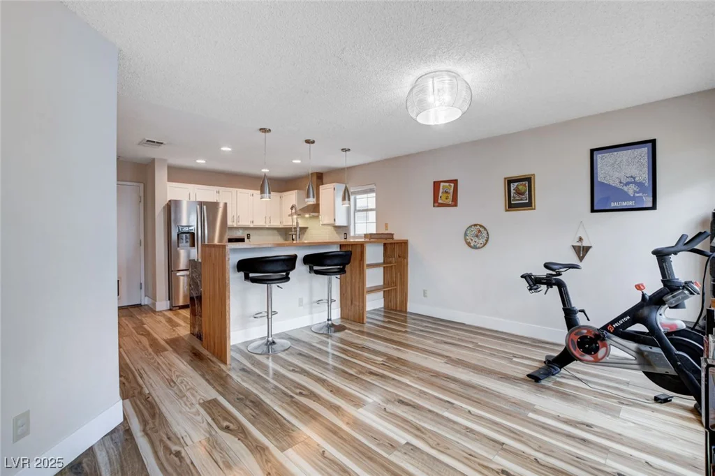 2504 Cove, Las Vegas, NV 89128