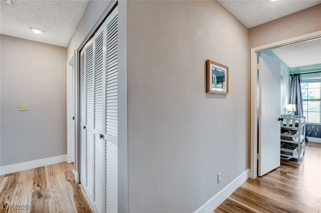 2504 Cove, Las Vegas, NV 89128