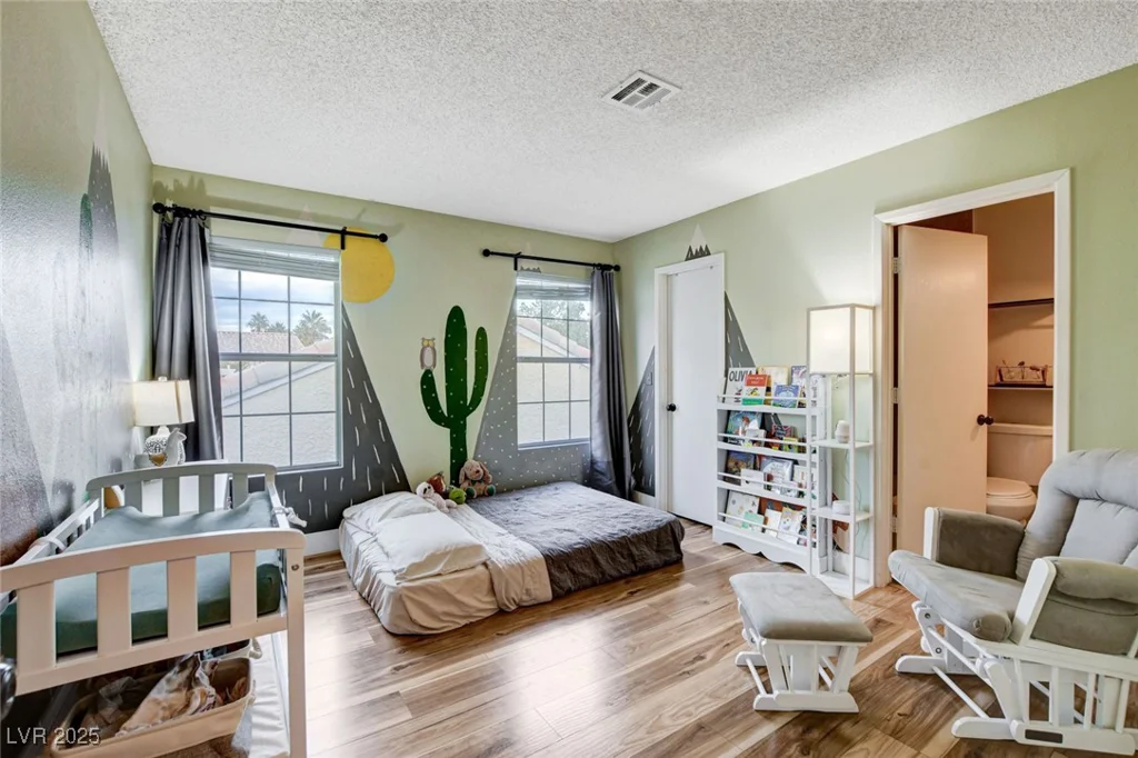 2504 Cove, Las Vegas, NV 89128
