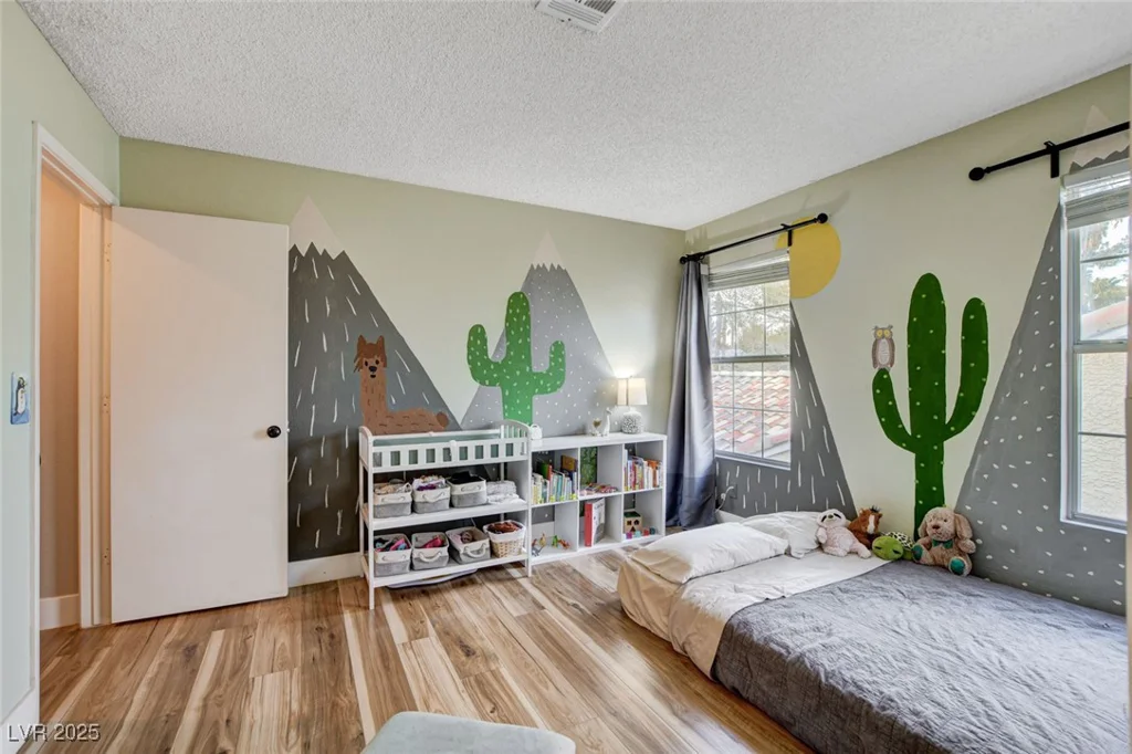 2504 Cove, Las Vegas, NV 89128