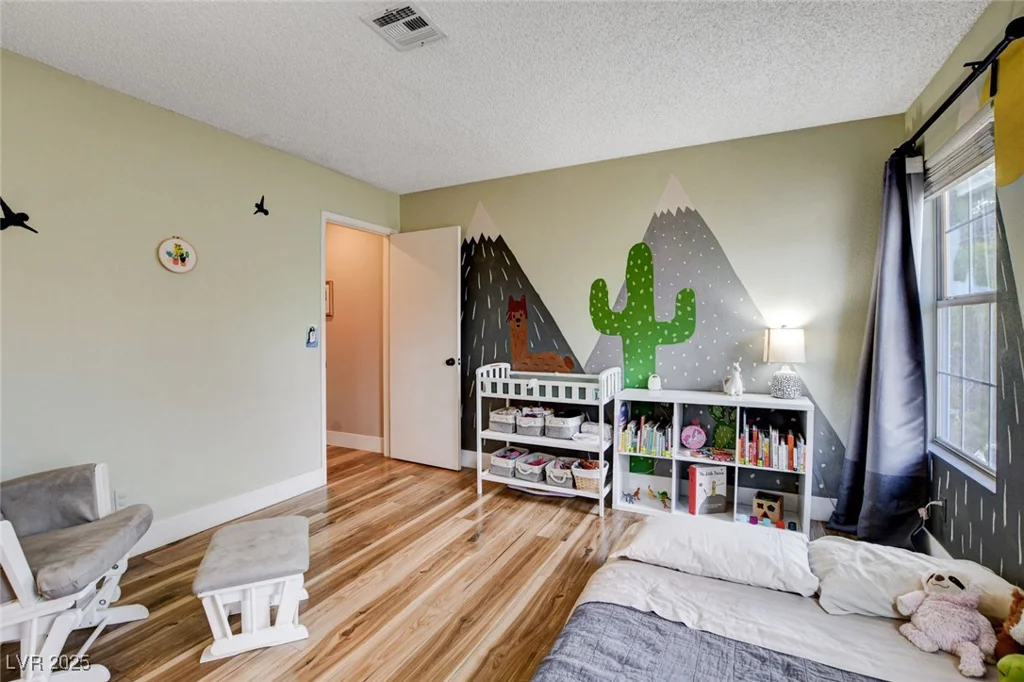 2504 Cove, Las Vegas, NV 89128