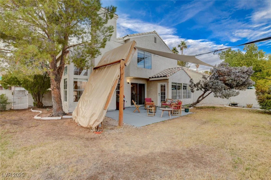 2504 Cove, Las Vegas, NV 89128