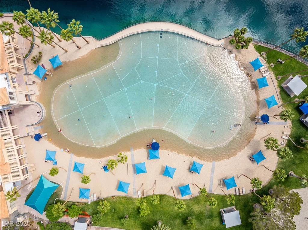 2504 Cove, Las Vegas, NV 89128