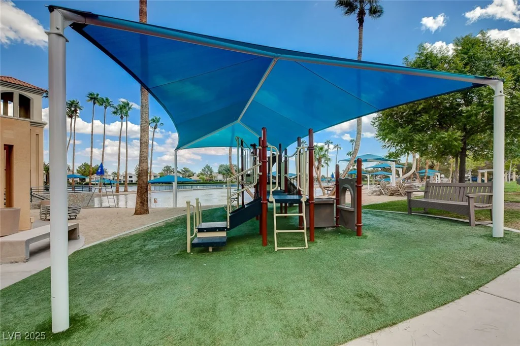 2504 Cove, Las Vegas, NV 89128