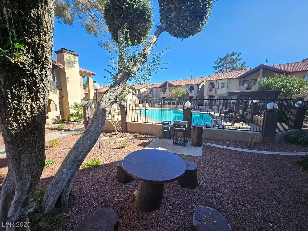 4055 Nook, Las Vegas, NV 89103