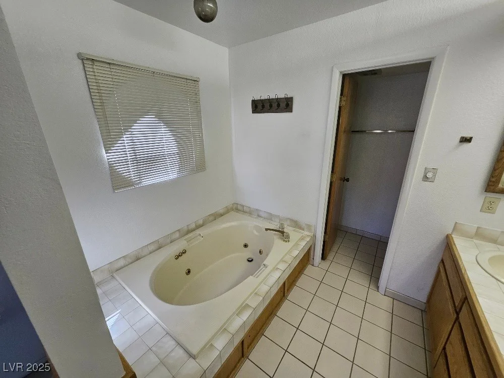 4055 Nook, Las Vegas, NV 89103
