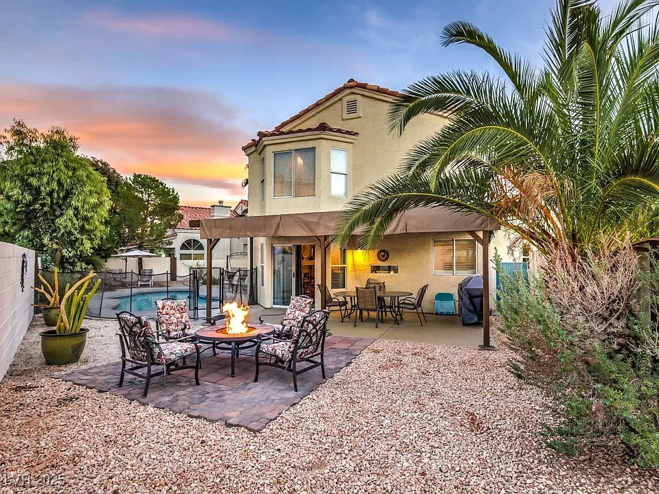 6632 Ives, Las Vegas, NV 89108