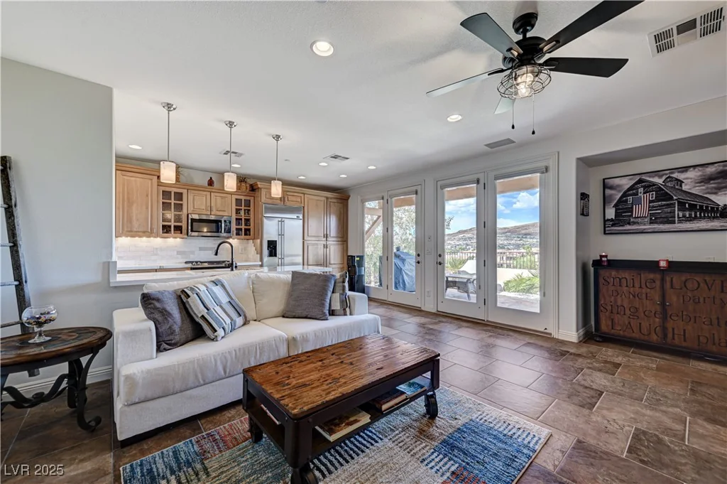 1150 Calcione, Henderson, NV 89011