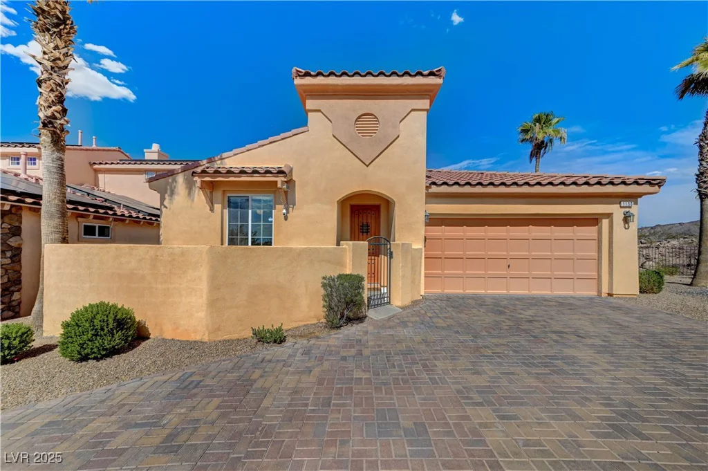 1150 Calcione, Henderson, NV 89011