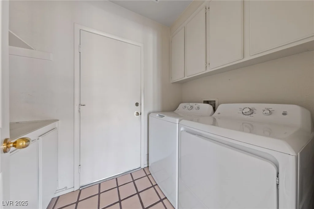 544 Cervantes, Henderson, NV 89014