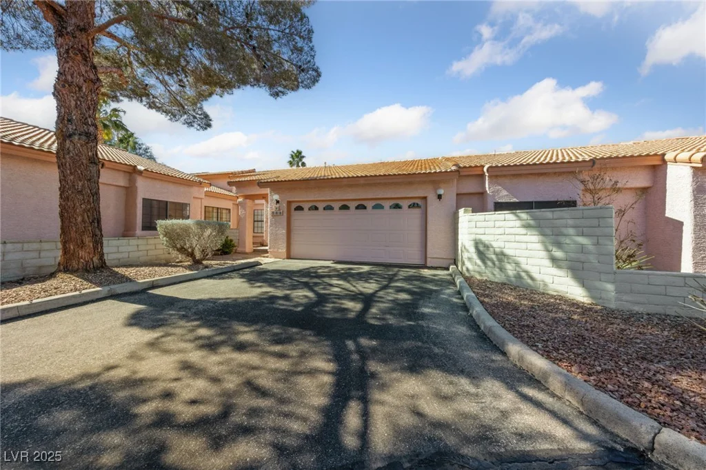 544 Cervantes, Henderson, NV 89014
