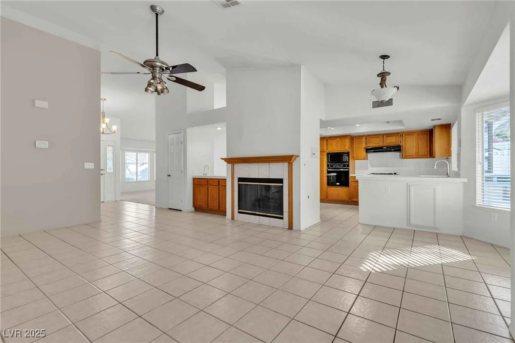 1709 Guthrie, Las Vegas, NV 89117