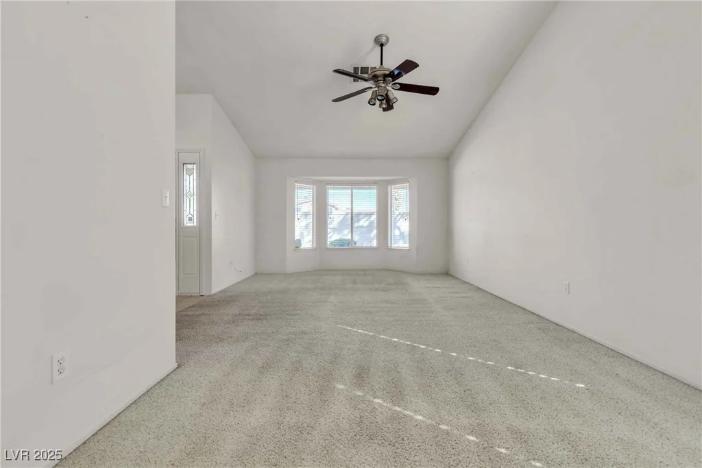 1709 Guthrie, Las Vegas, NV 89117