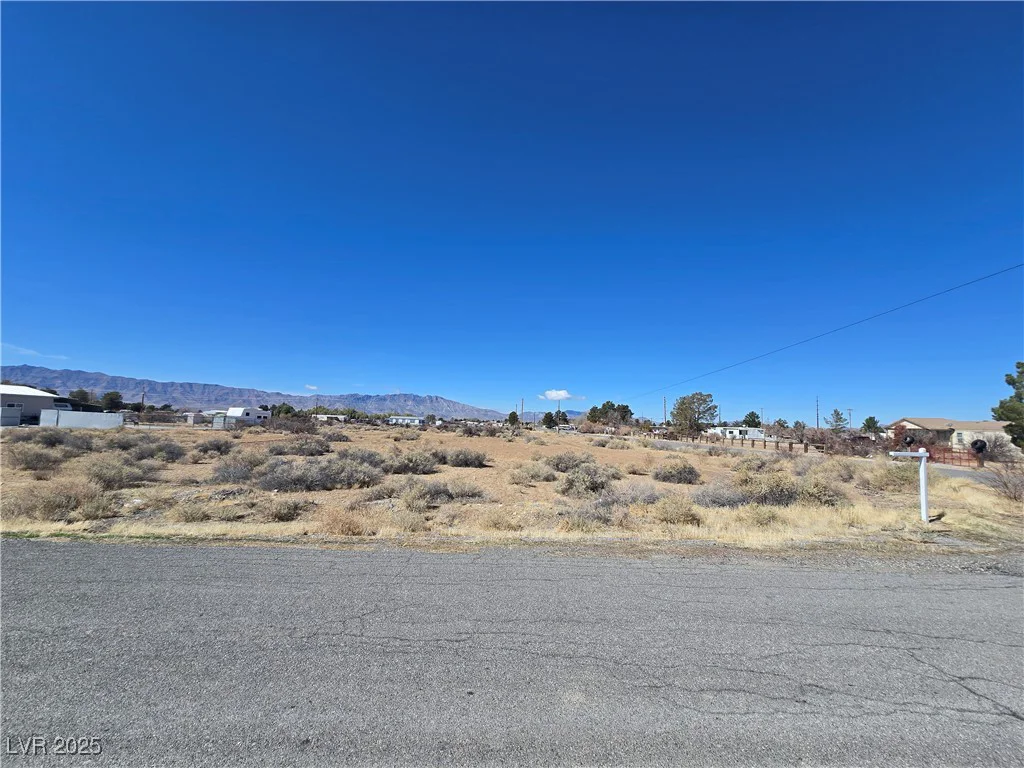 6160 Surrey, Pahrump, NV 89048
